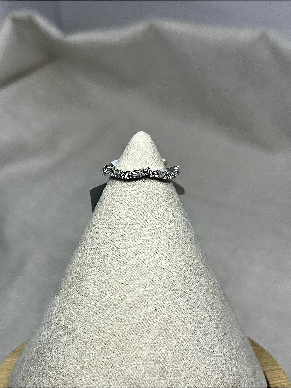 Wavy Detail Moissanite Ring in Solid Sterling Silver - Size 6 NWT